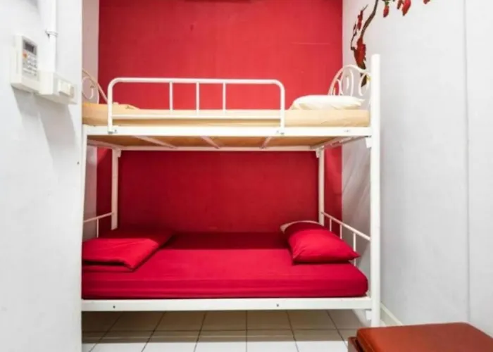 Hostel 1137