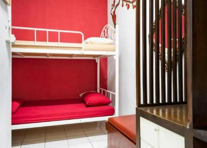 1137 Hostel
